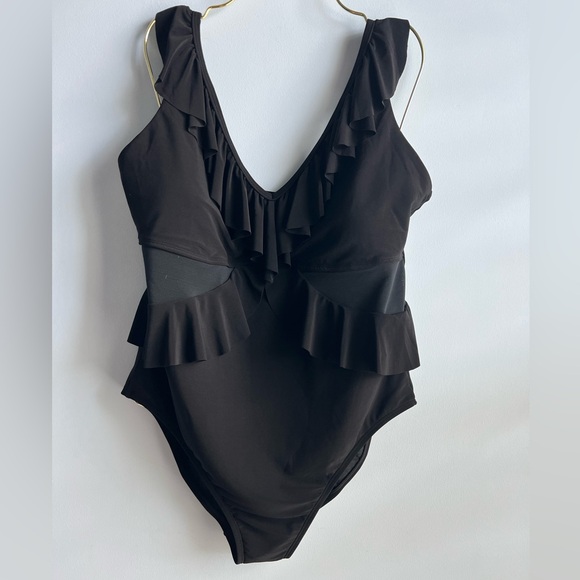 Beyond Control Women's Ruffled One-Piece Swimsuit Size 12